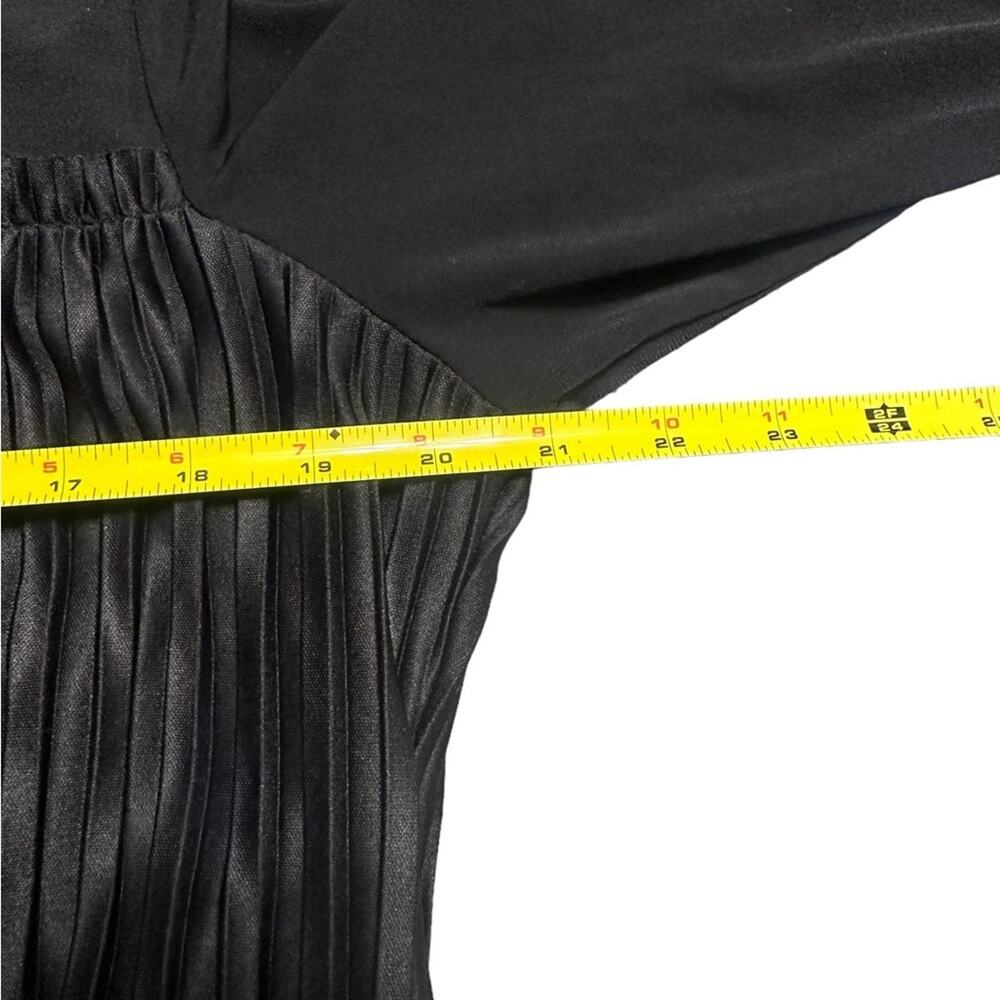 Valerie Stevens Black Blouse Mixed Media Bell Sleeves Size Large - Picture 6 of 6